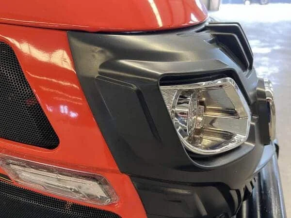 Conjunto de luces delanteras para tractor agrícola, incluye carcasa, bombillo y cableado